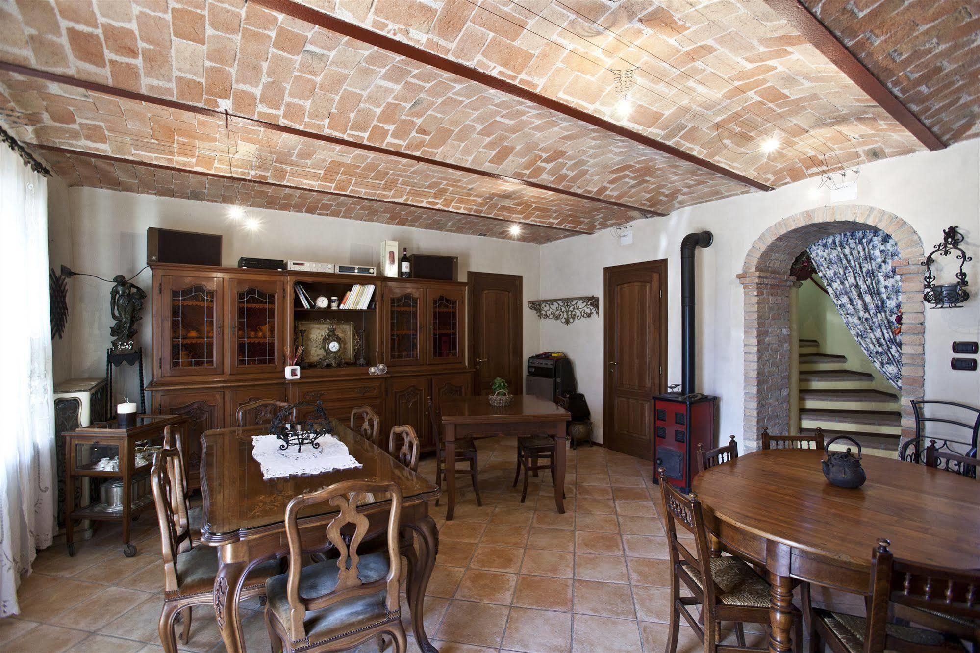 I Grilli Bed & Breakfast Castagnole delle Lanze Exterior foto